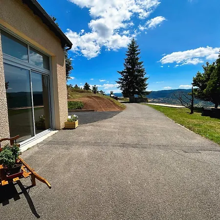 Feriehus Le Sequoia --- Vue Extraordinaire - Nature - Calme - Netflix - Wifi - Randonnee *