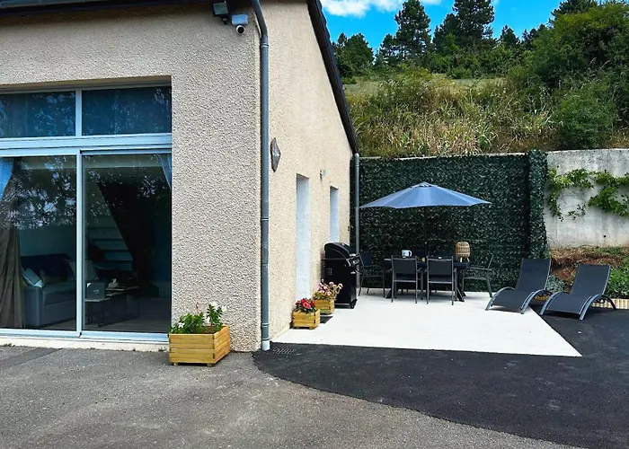 Hébergement de vacances Le Séquoia --- Vue Extraordinaire - Nature - Calme - Netflix - Wifi - Randonnée Nojaret