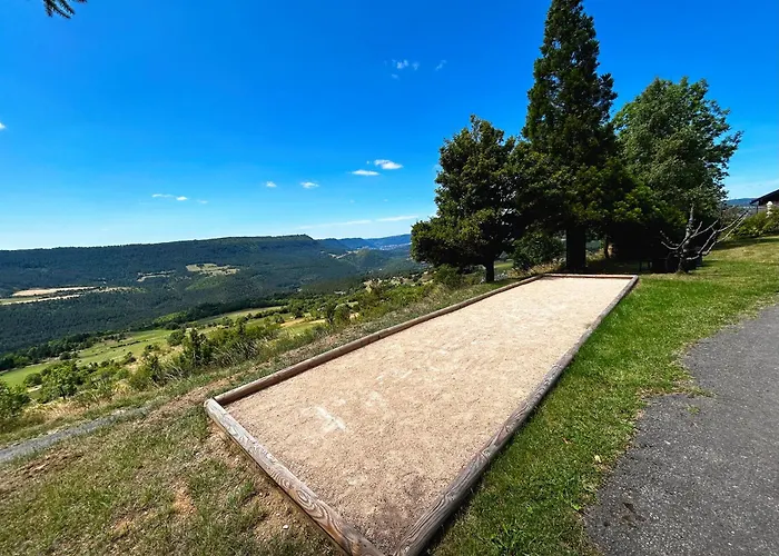 Le Séquoia --- Vue Extraordinaire - Nature - Calme - Netflix - Wifi - Randonnée