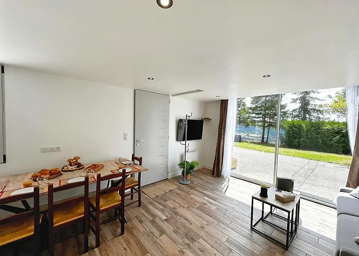 Hébergement de vacances Le Séquoia --- Vue Extraordinaire - Nature - Calme - Netflix - Wifi - Randonnée *