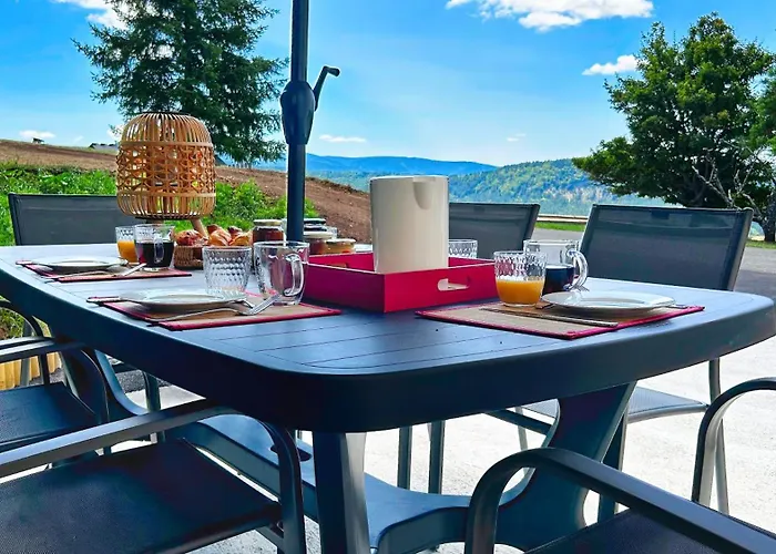 Le Séquoia --- Vue Extraordinaire - Nature - Calme - Netflix - Wifi - Randonnée